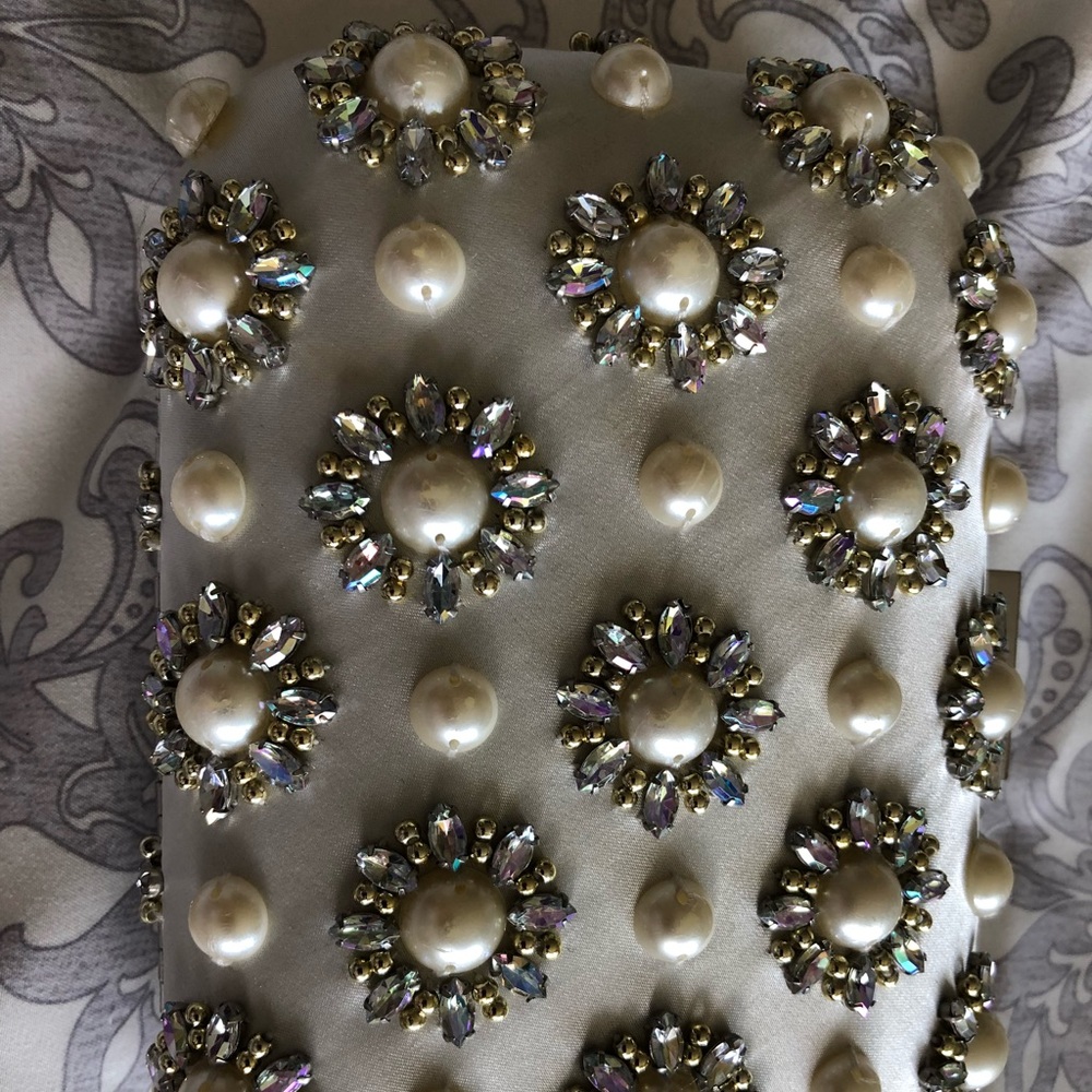 Aldo ivory white rhinestone pearls dress clutch